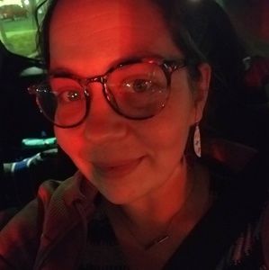 Meet your Posher, Becca